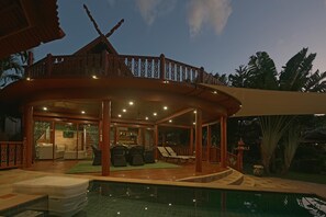 Outdoor pool - Thai Style Beachfront 3 bed Villa with Pool (Koh Samui)