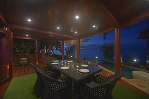Outdoor dining - Thai Style Beachfront 3 bed Villa with Pool (Koh Samui)