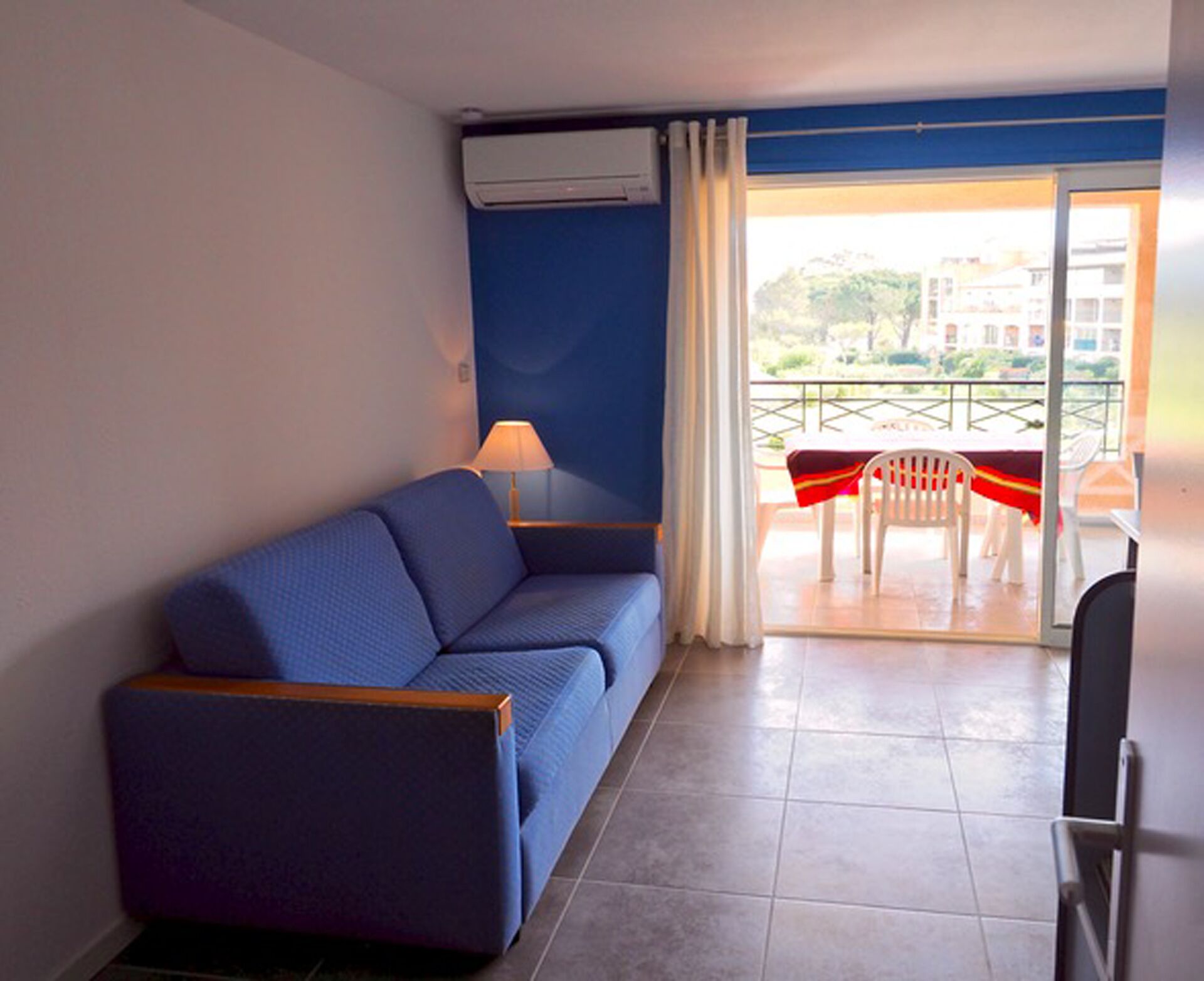 Apartment 50 m from the beach. 