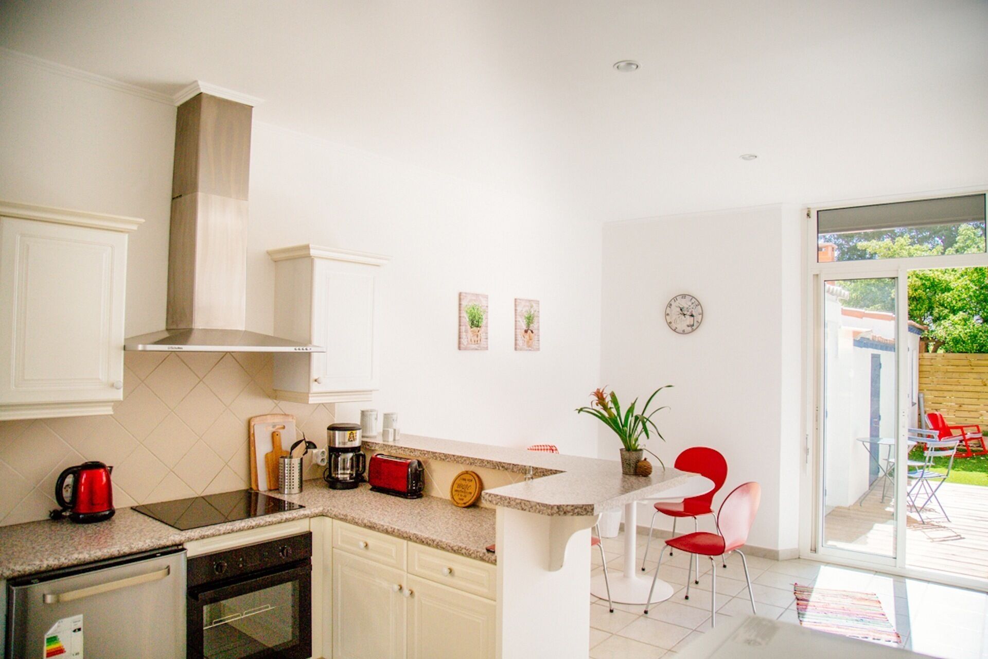 Discovery of Corbières and Pays Cathare, near the Mediterranean and Rivières beaches