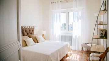 2 chambres, fer et planche à repasser, Wi-Fi gratuit, draps fournis