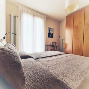 2 Schlafzimmer, Bügeleisen/Bügelbrett, kostenloses WLAN, Bettwäsche