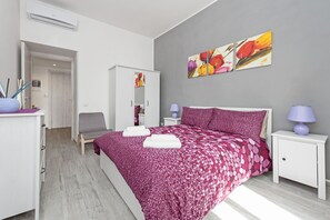 2 bedrooms, iron/ironing board, travel cot, free WiFi