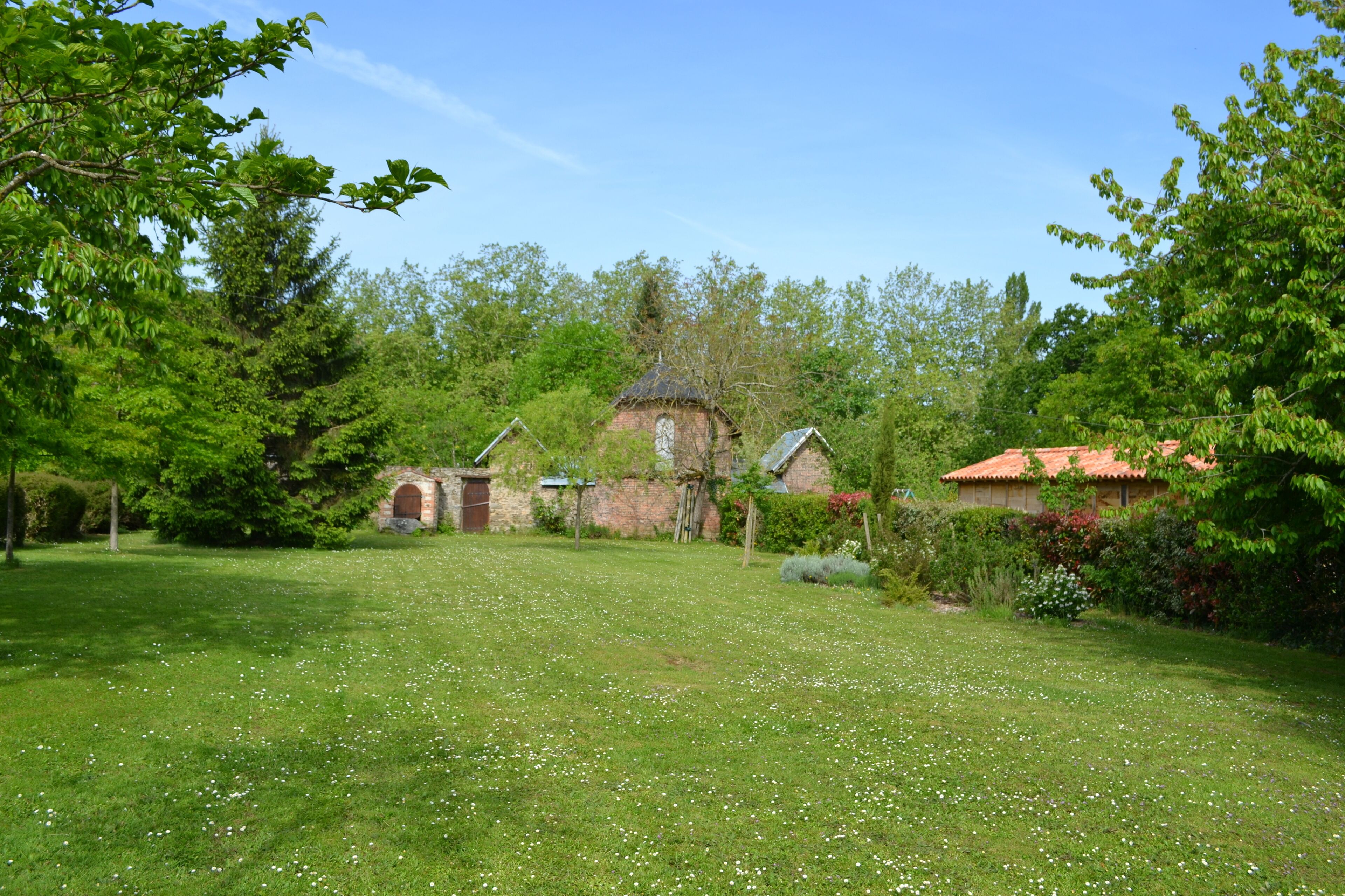 Bed & breakfast, near La Marche du Puy du Fou