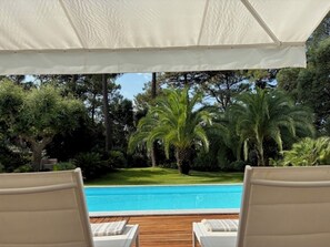Outdoor pool - Hossegor 200m ocean and lake villa heated pool ideally situated architect (Soorts-Hossegor)