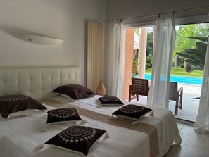 4 bedrooms, iron/ironing board, free WiFi, bed sheets