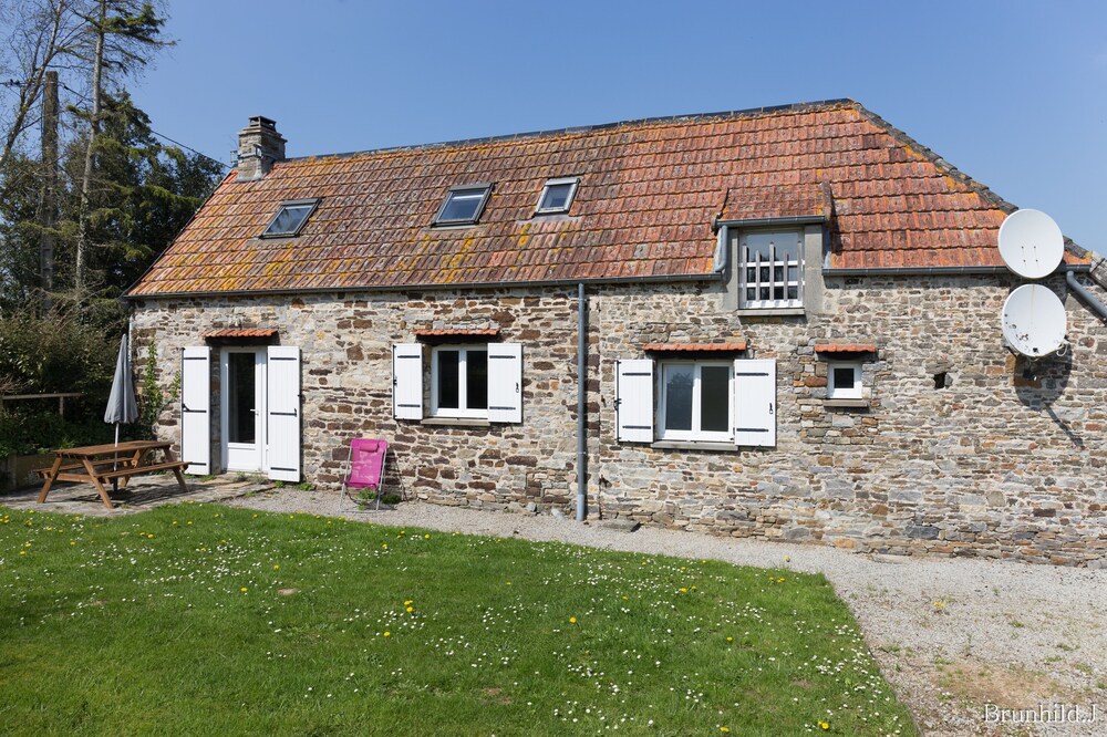 La Bergerie - rural location, near the sea