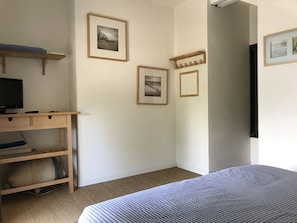 2 chambres, lit parapluie, Wi-Fi gratuit, draps fournis