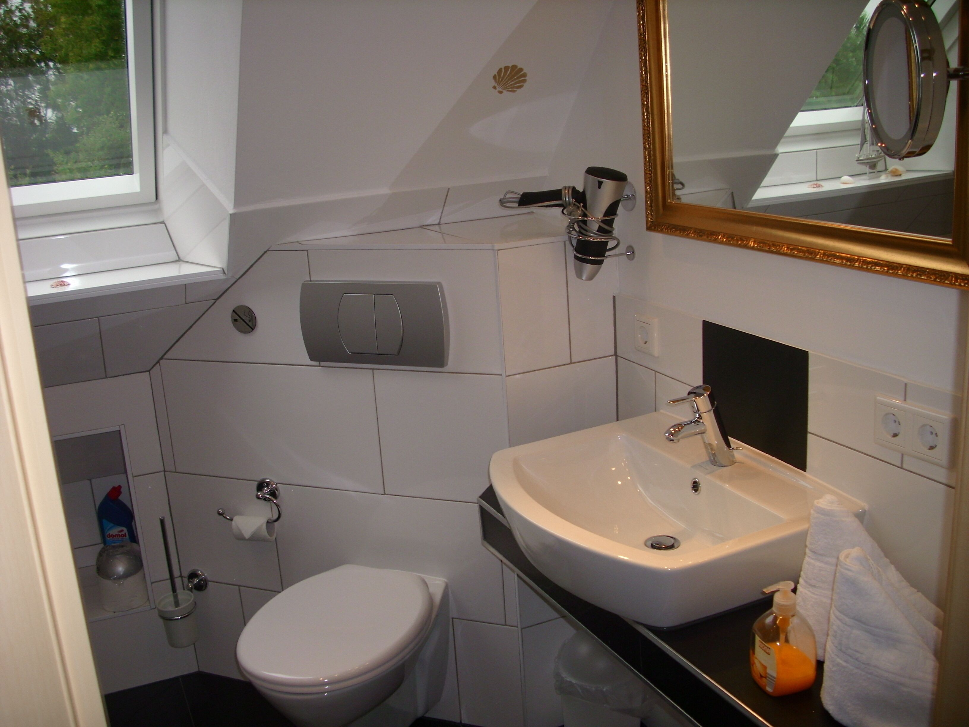 "Ferienhaus Wind" located at the end of a cul-de-sac with a view over the march