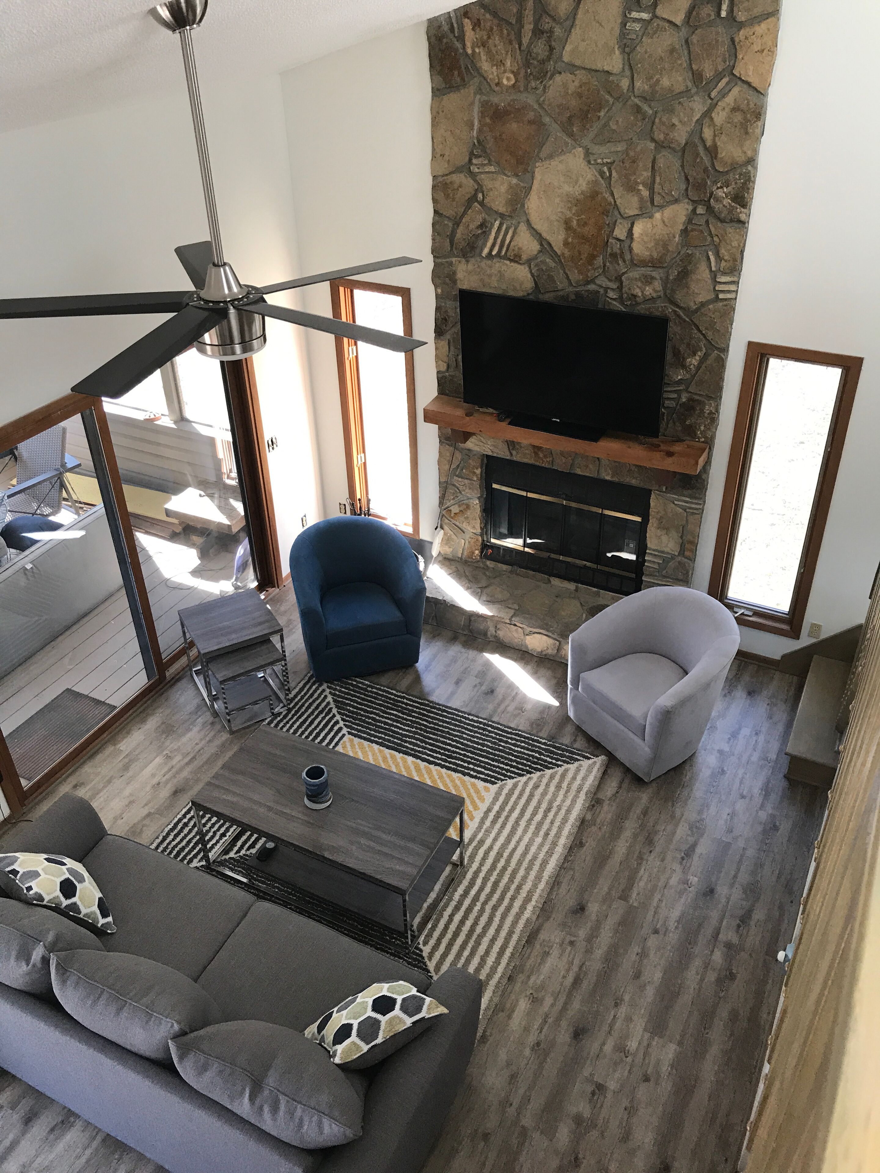 Norris Lakefront Home was completely renovated in 2017 on Quiet Cove in Deerfield Resort