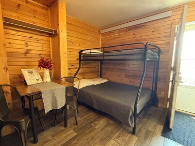 Frenchy's Hideaways Cabin #3