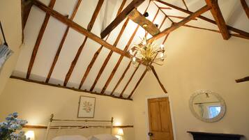 3 多间卧室、客房内保险箱、熨斗/熨衣板、旅行婴儿床