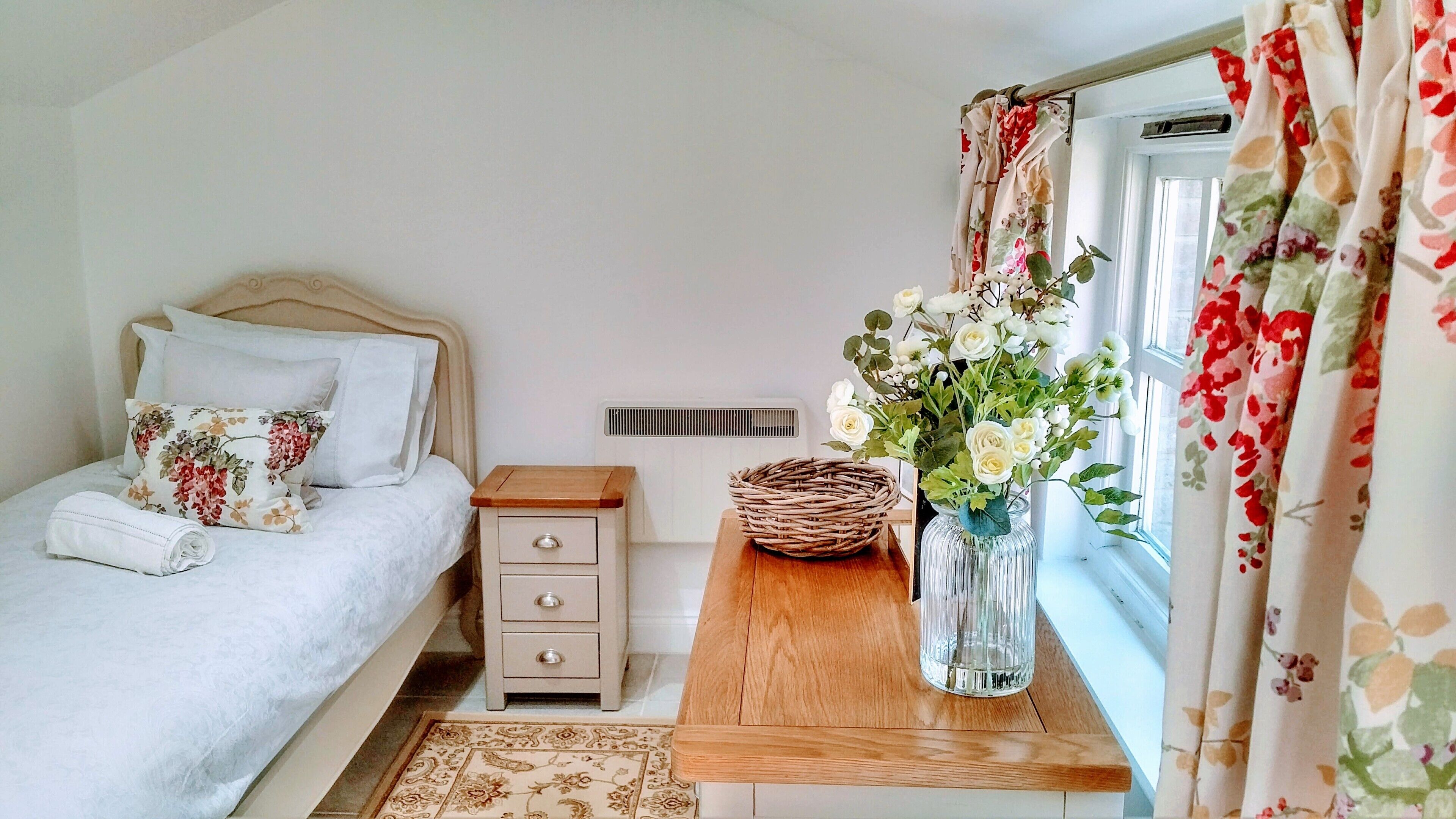 3 chambres, coffres-forts dans les chambres, fer et planche à repasser