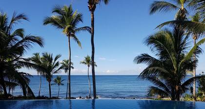 Villa Los Gorgones, ocean-front, near beach, sleeps 9