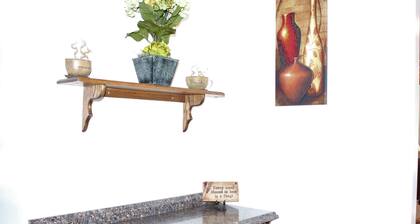 3 Bedroom Home With Lovely Vigas And Wood Floors - 3.5 Miles To Santa Fe Plaza!