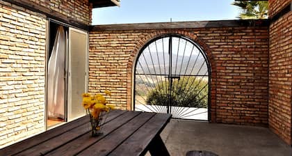 Hotelli, johon mahtuu 6 henkilöä