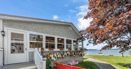 Oceanfront Island Cottage Close To Acadia
