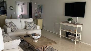 Smart TV, reproductor de DVD y estéreo