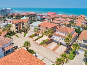 Exterior - Blue Marlin Villa: Beachside Home with Private Hot Tub, Community Pool & Beach Access! (South Padre Island)