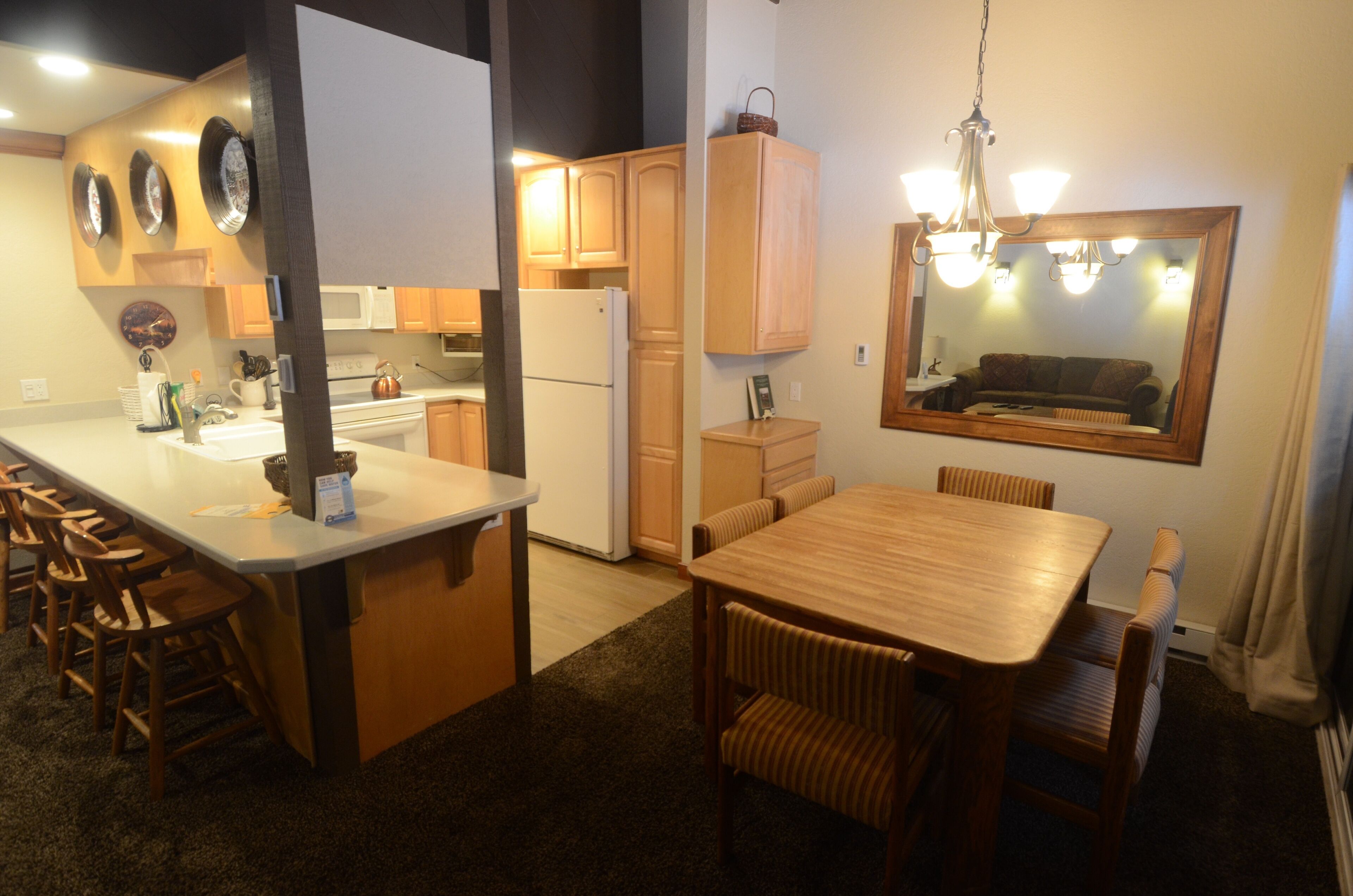 Great Deal On 4 Star Luxury Large & Cozy Condo At Value Prices - Sleeps Up To 10