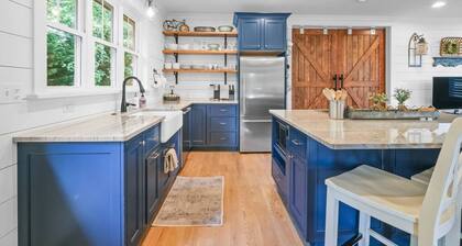 Lähellä viinitilat & C'ville tämä on täydellinen paikka rentoutua ja nauttia!