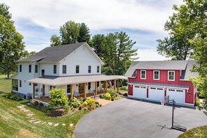 Exterior - The Barn at Haden near Wineries and C'ville (Crozet)