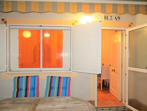 2 slaapkamers, een strijkplank/strijkijzer, gratis wifi, beddengoed