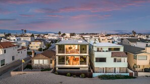 Exterior - Modern Beach Front architectural home-3 king beds- family friendly beach (oxnard)