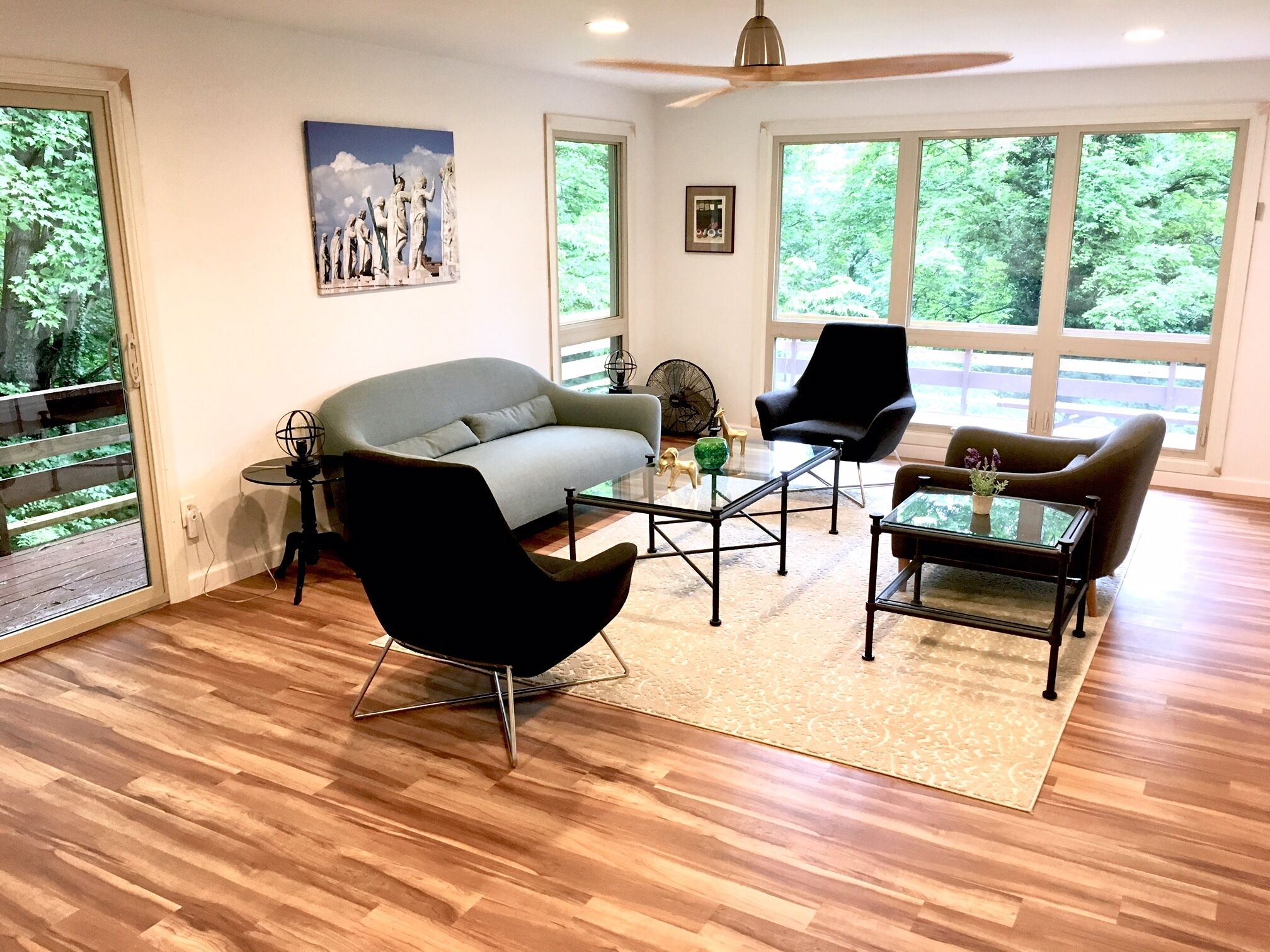 Fully Renovated Leesville Lake - Contemporary Cabin, 2 Marinas on lake!