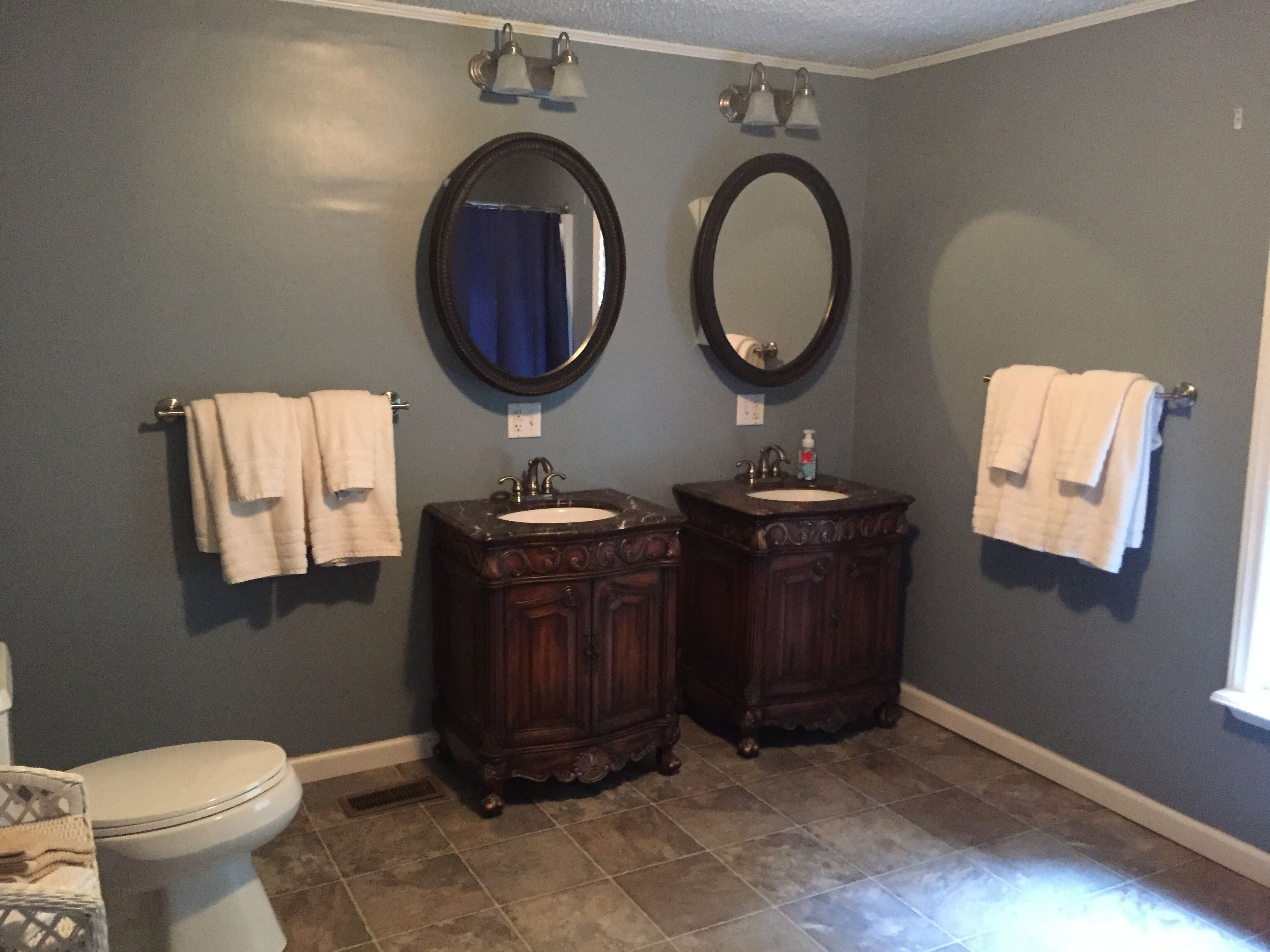 ** LAKE JAMES/Morganton: Peaceful, nature setting-3 acres/pond!**