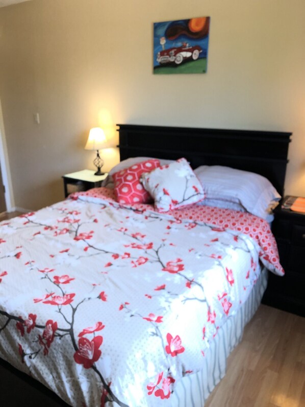 1 bedroom, iron/ironing board, Internet, bed sheets