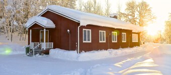 Stora Björnstugan in Laisvallby