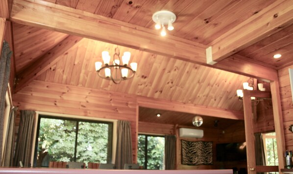 Living area - Walnut Grove Lodge (Christchurch)