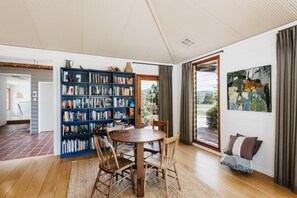 Interior - Abercorn - one of Stayz’s 2025 Holiday Homes of the Year (Buckaroo)