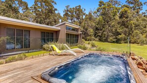 A heated pool - Calanthe Acreage - Doonan (Doonan)