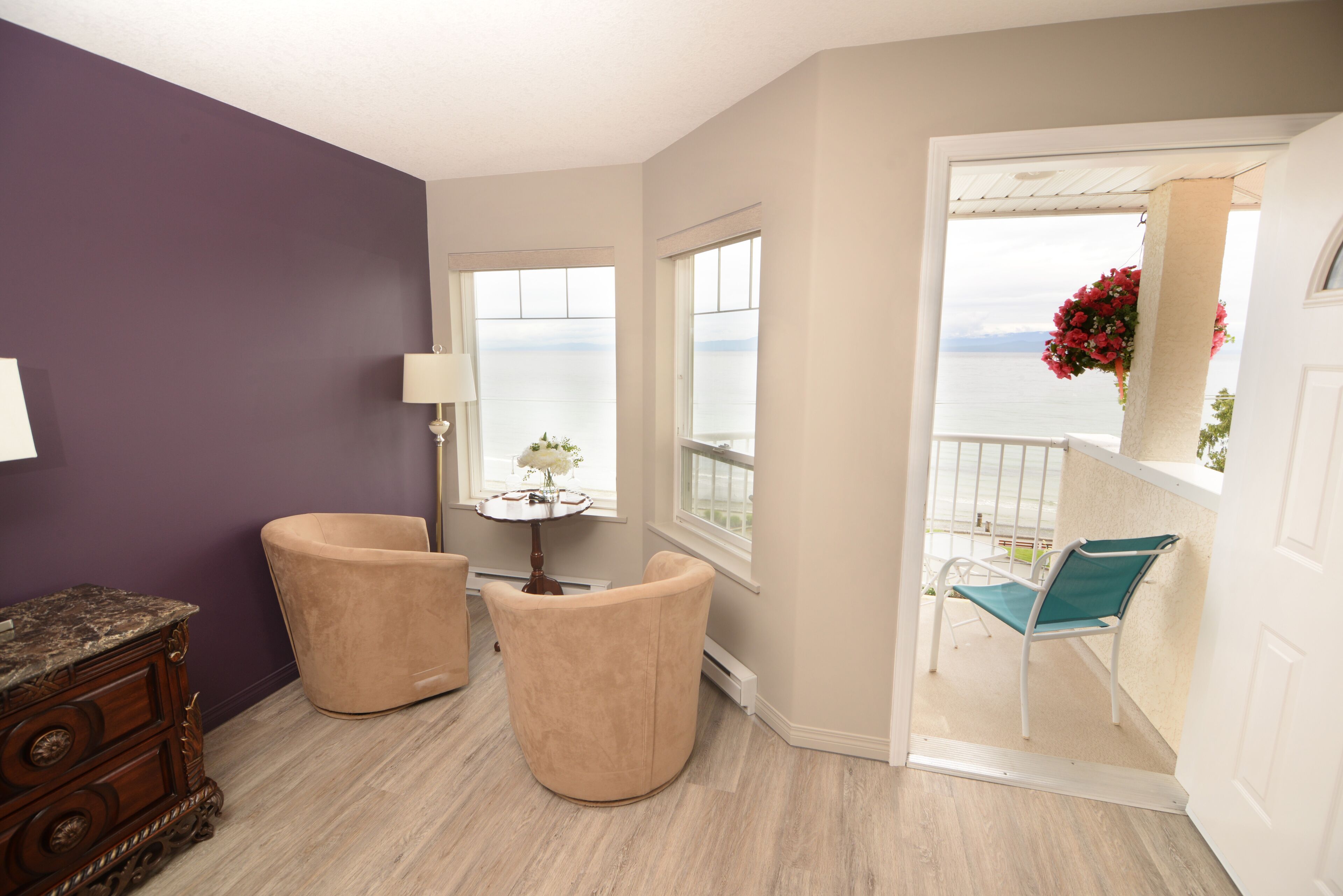 1 bedroom, premium bedding, pillow-top beds, desk