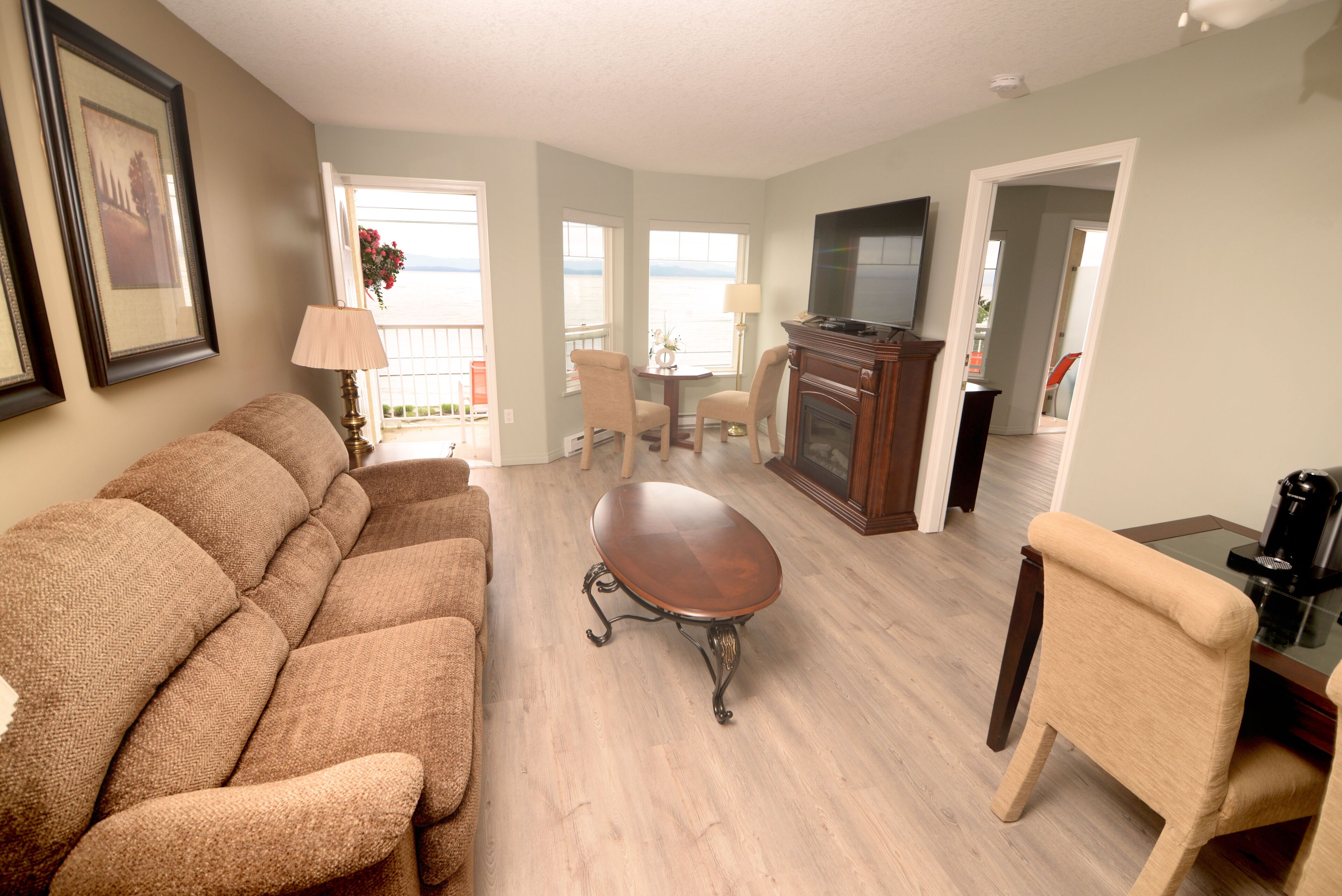 queen suite, 1 bedroom, kitchen , private balcony,ocean view | 1 bedroom, premium bedding, pillow-top beds, desk