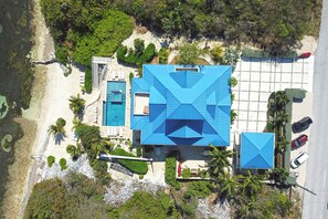 Exterior - Our Cayman Cottage: Spacious Family Beach House w/ Pool, Spa, Kayaks, + Arcade Room (Queens Highway)
