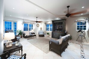 Televisie, videospelletjes, boeken en een stereo