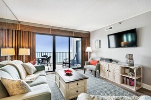 TV - XPLORIE ACTIVITIES & LINENS INCLUDED*! Direct Oceanfront Upgraded Plaza 2BR/Enclosed Den Condo (Ocean City)