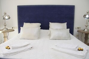 2 bedrooms, in-room safe, iron/ironing board, travel cot
