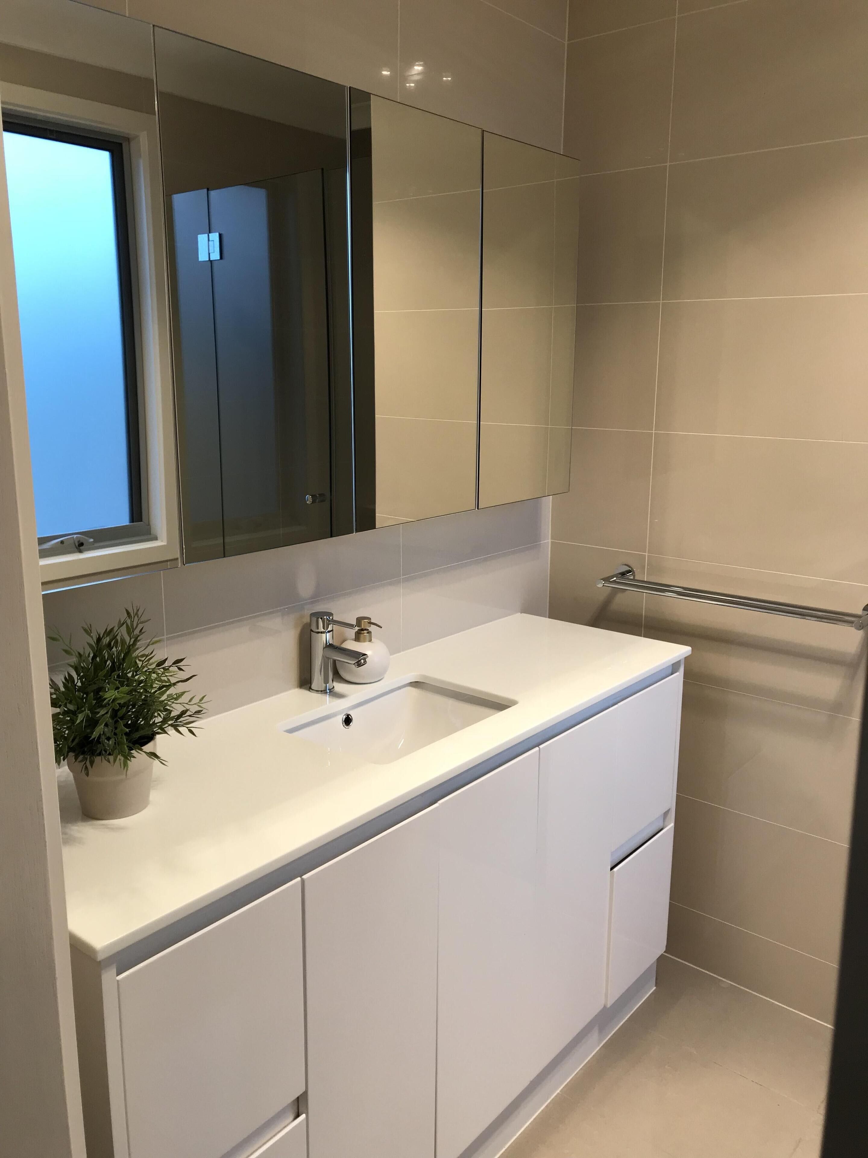 Luxurious Townhouse 2BR 2.5BATH — image 12