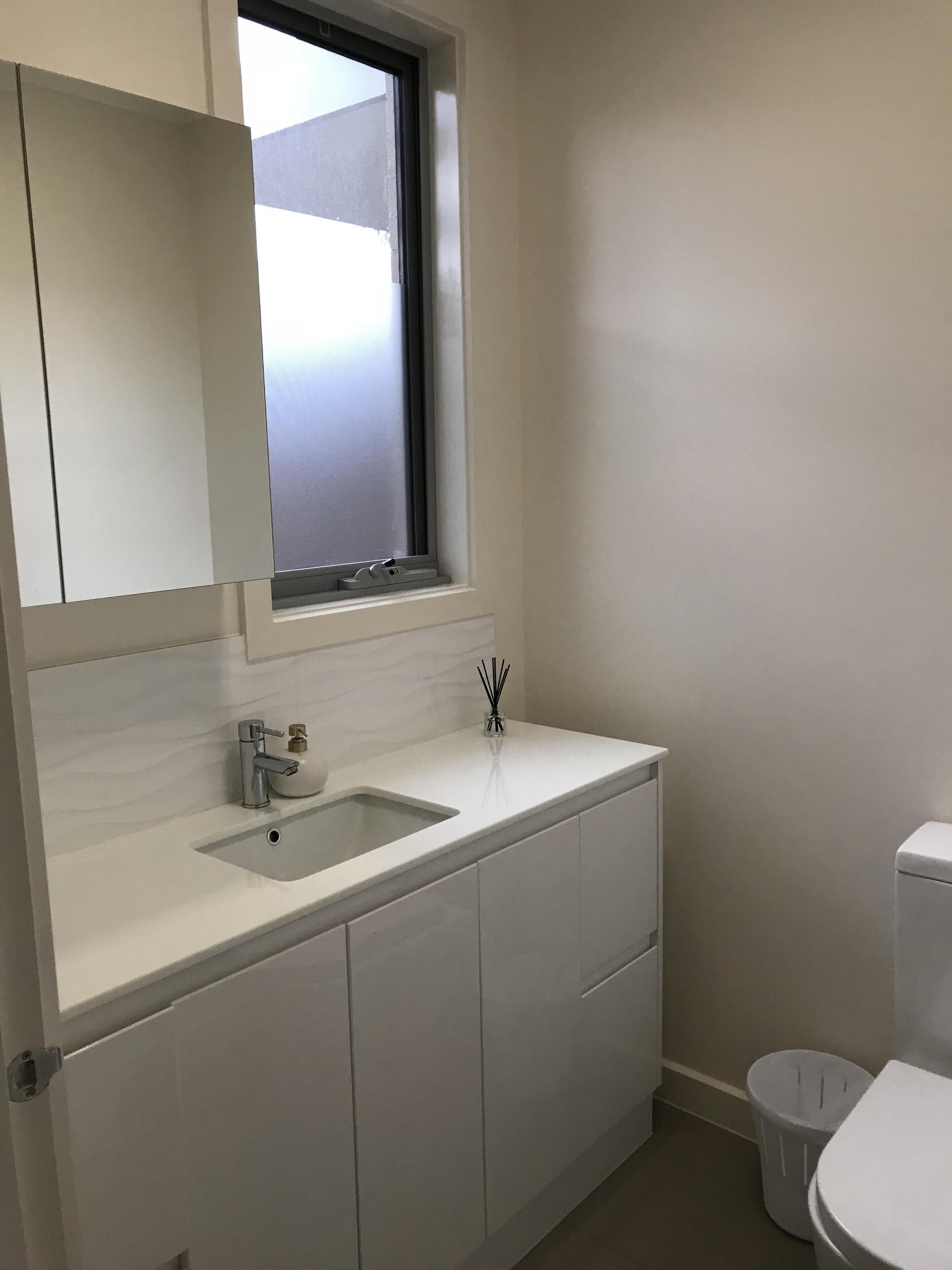 Luxurious Townhouse 2BR 2.5BATH — image 16