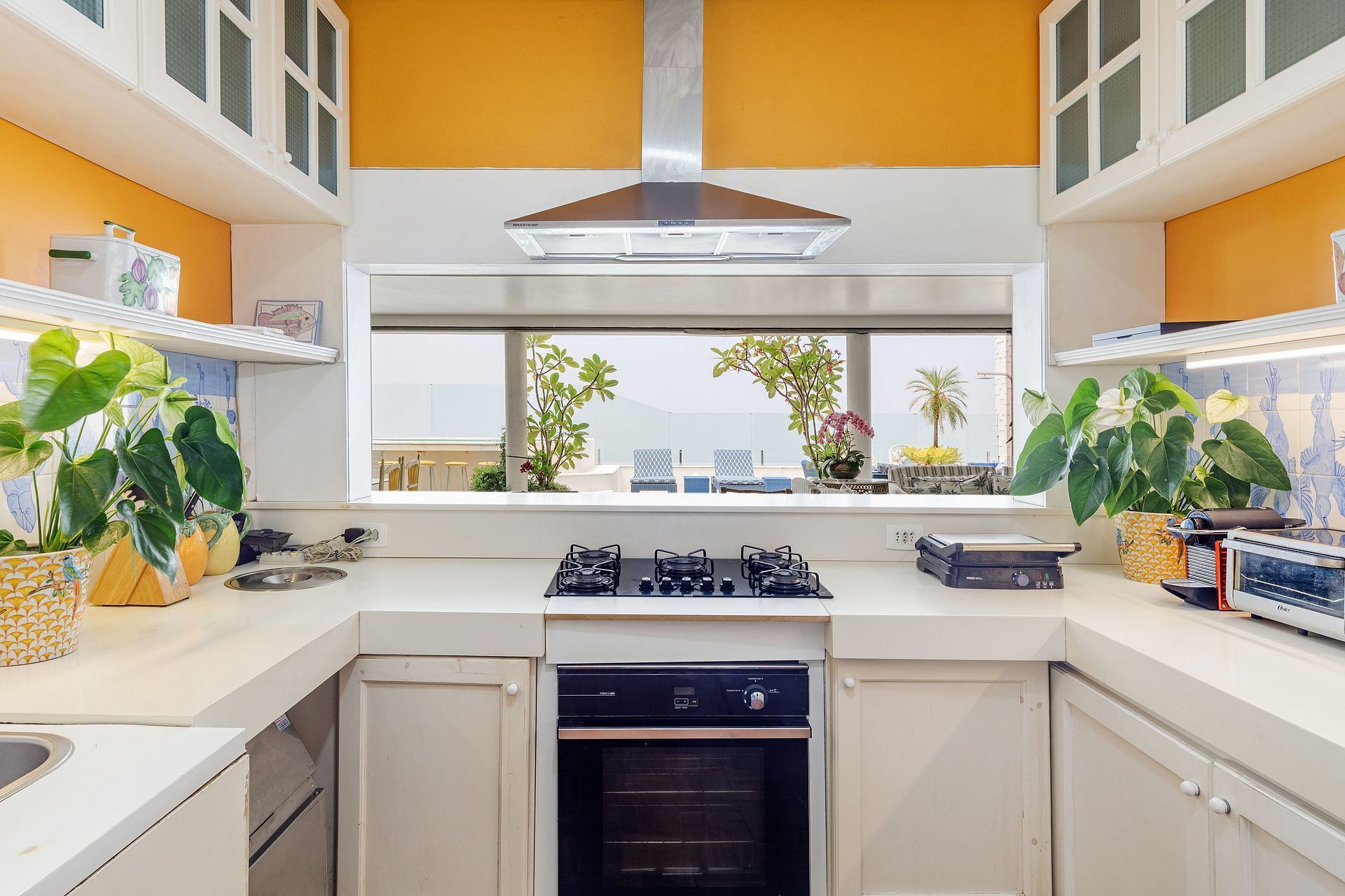 Rio061 - 5 bedroom penthouse next to Fasano Ipanema