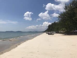 Beach nearby, beach towels