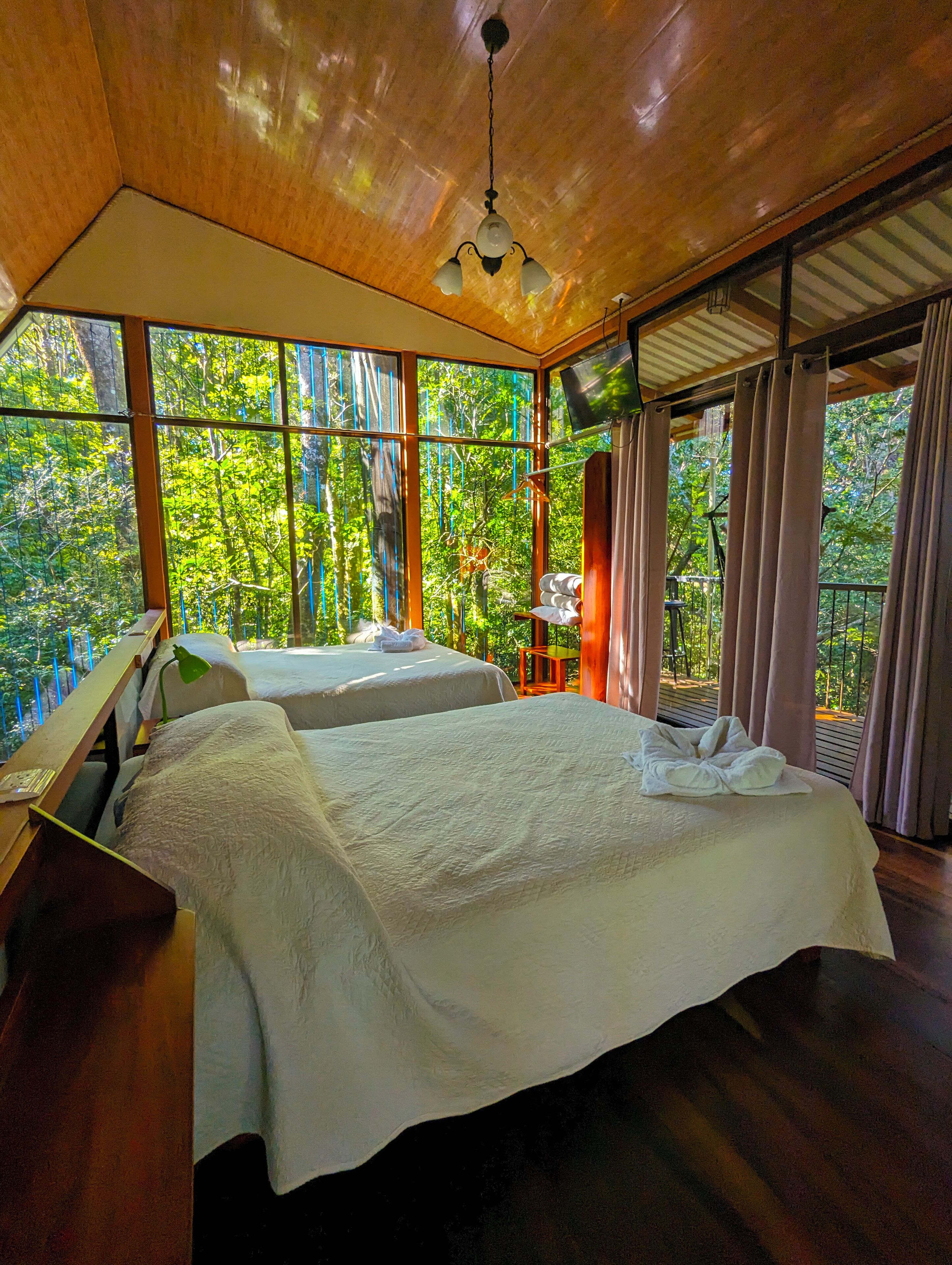 1 室のベッドルーム、WiFi (無料)、ベッドシーツ、車椅子でアクセスできる設備