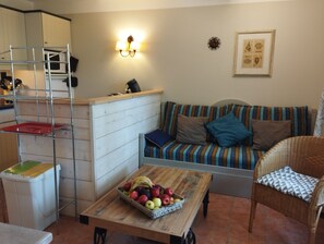 TV, table football, ping pong