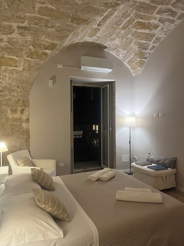 EMPFOHLENE VALVERDE-WOHNUNG IM HISTORISCHEN ZENTRUM