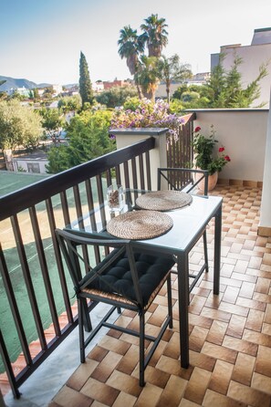 Outdoor dining - Pompeii Suite Martina ...... Your home without worries (Pompei)