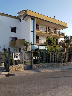 Exterior - Pompeii Suite Martina ...... Your home without worries (Pompei)